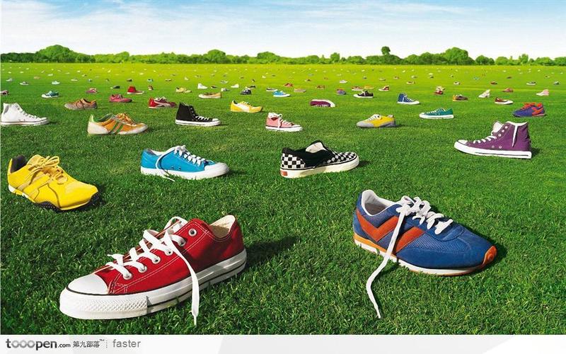 草地上的鞋子生活用品图片素材-堆糖,美好生活研究所